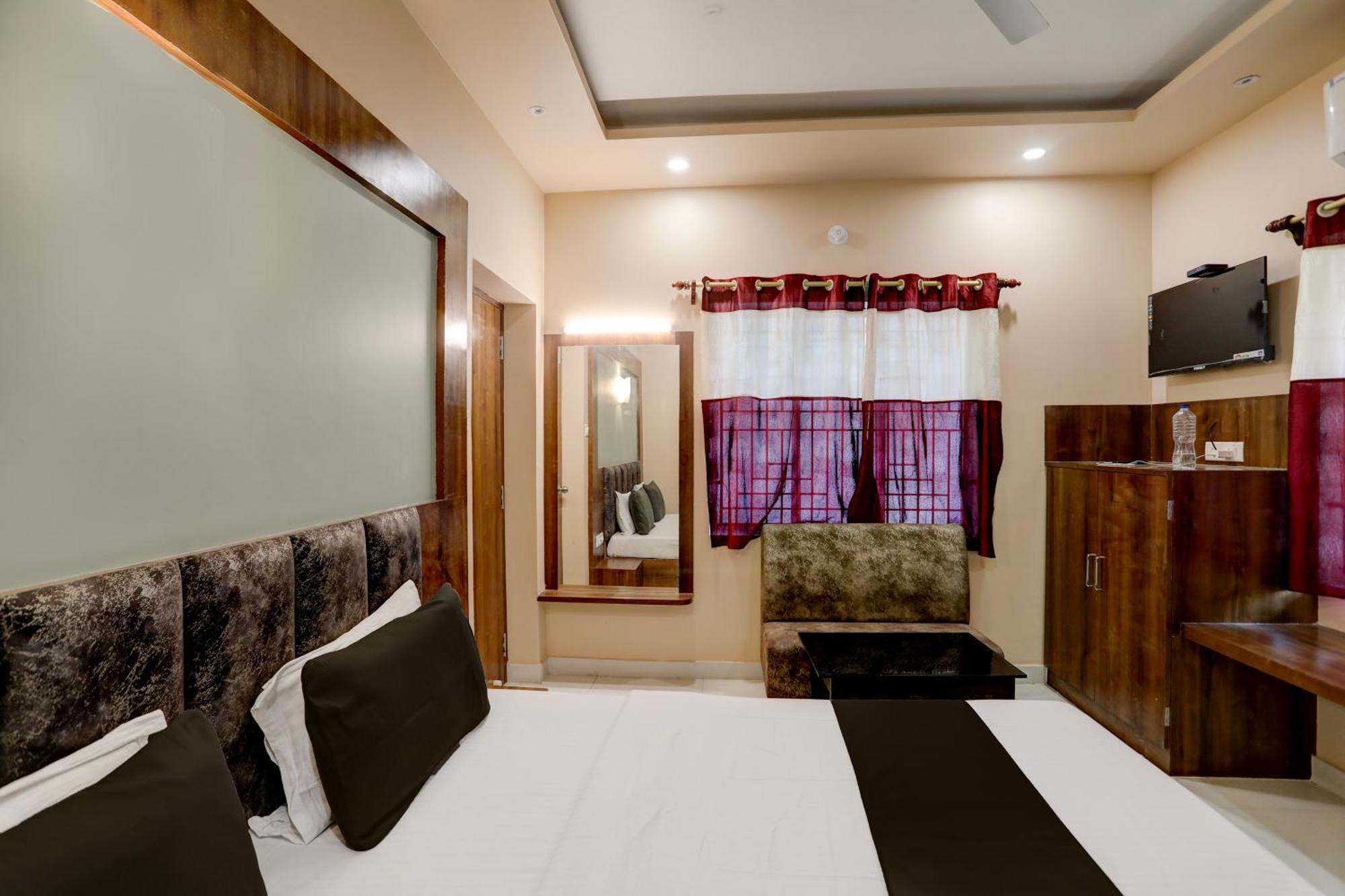 Hotel O Ruby House Puri Exterior foto